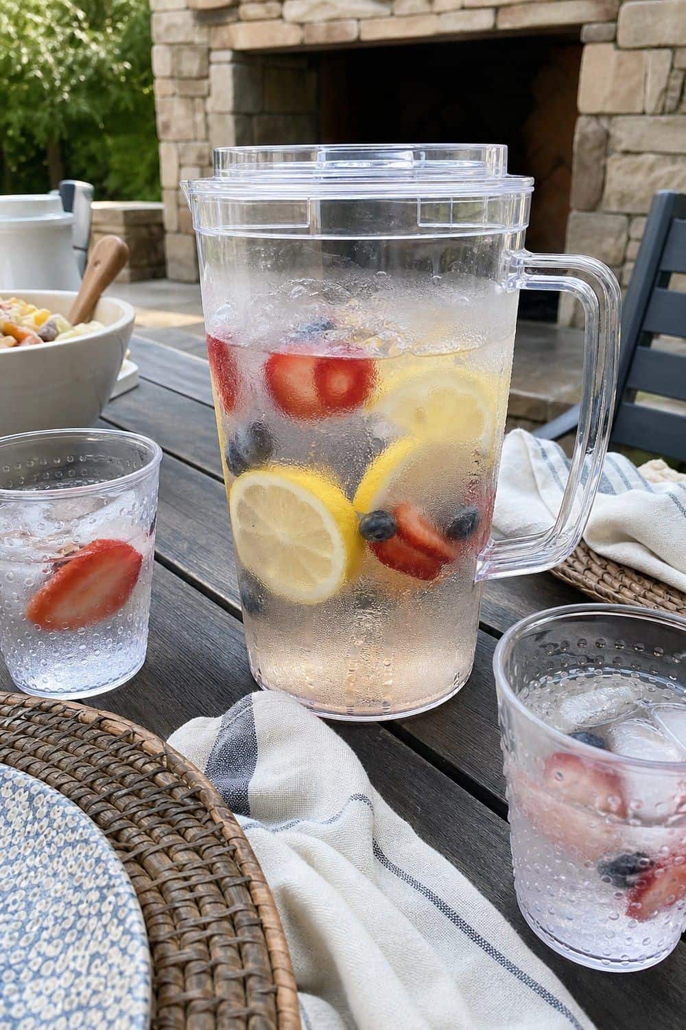 20 Best Drink Dispensers and Pitchers Worth Buying drink dispensers and pitchers 11 acrylic pitcher for patio drinks