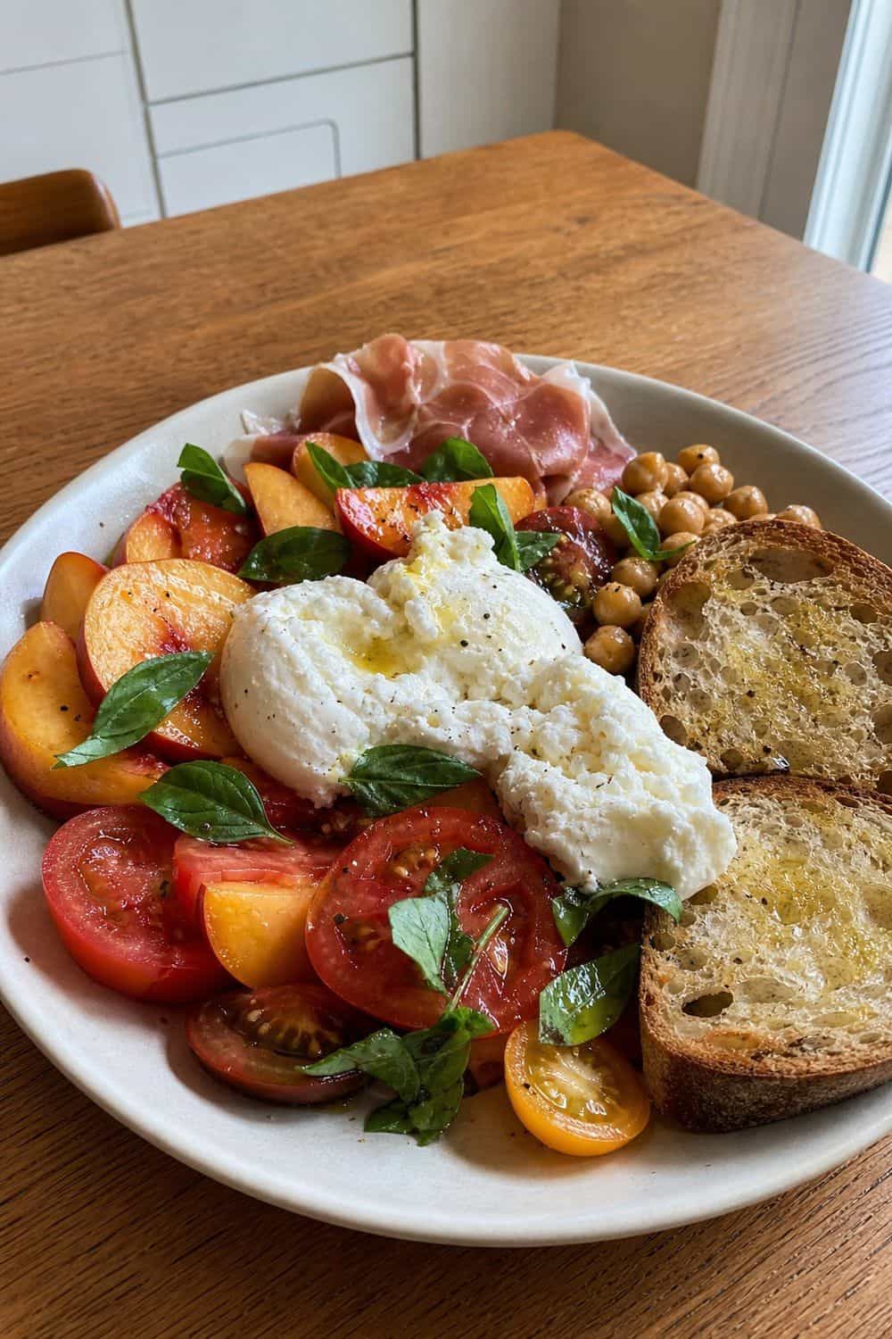 15 Farm Stand Dinner Ideas for Cozy Food Moments Peach Tomato Burrata Dinner Plate