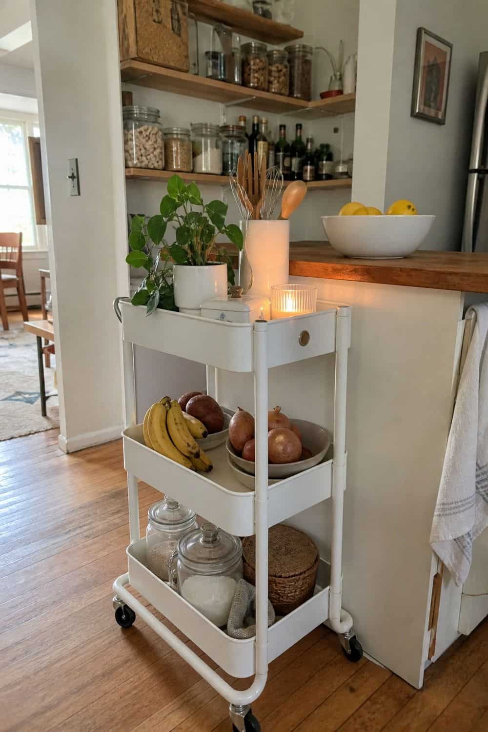 25 Best IKEA Kitchen Decor Finds ikea kitchen decor finds h3 02