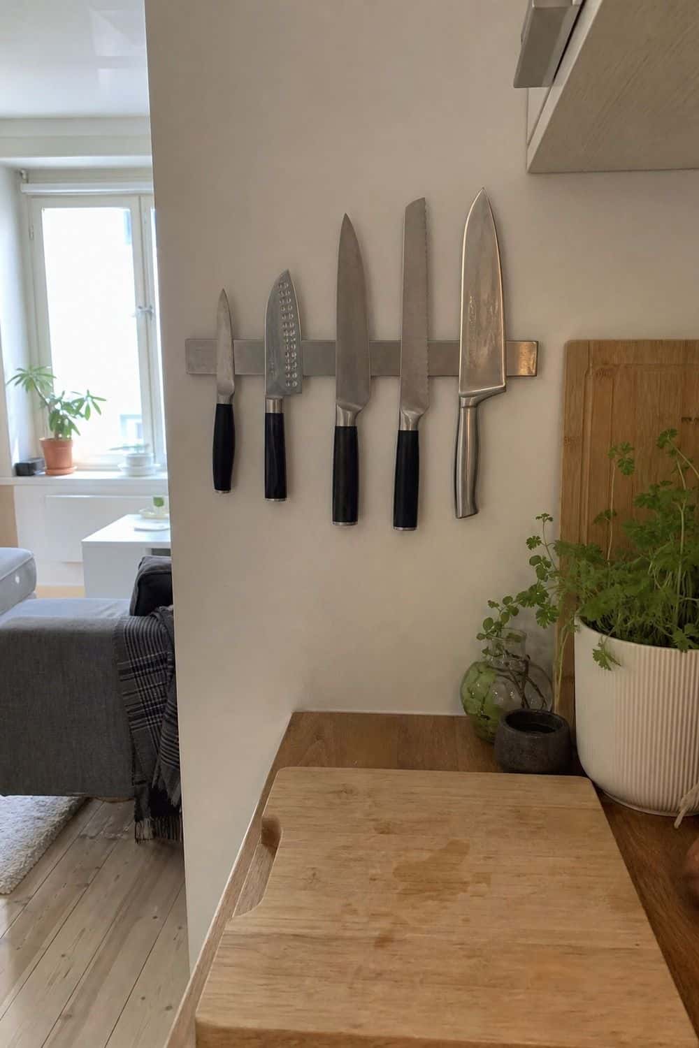 25 Best IKEA Kitchen Decor Finds ikea kitchen decor finds h3 18