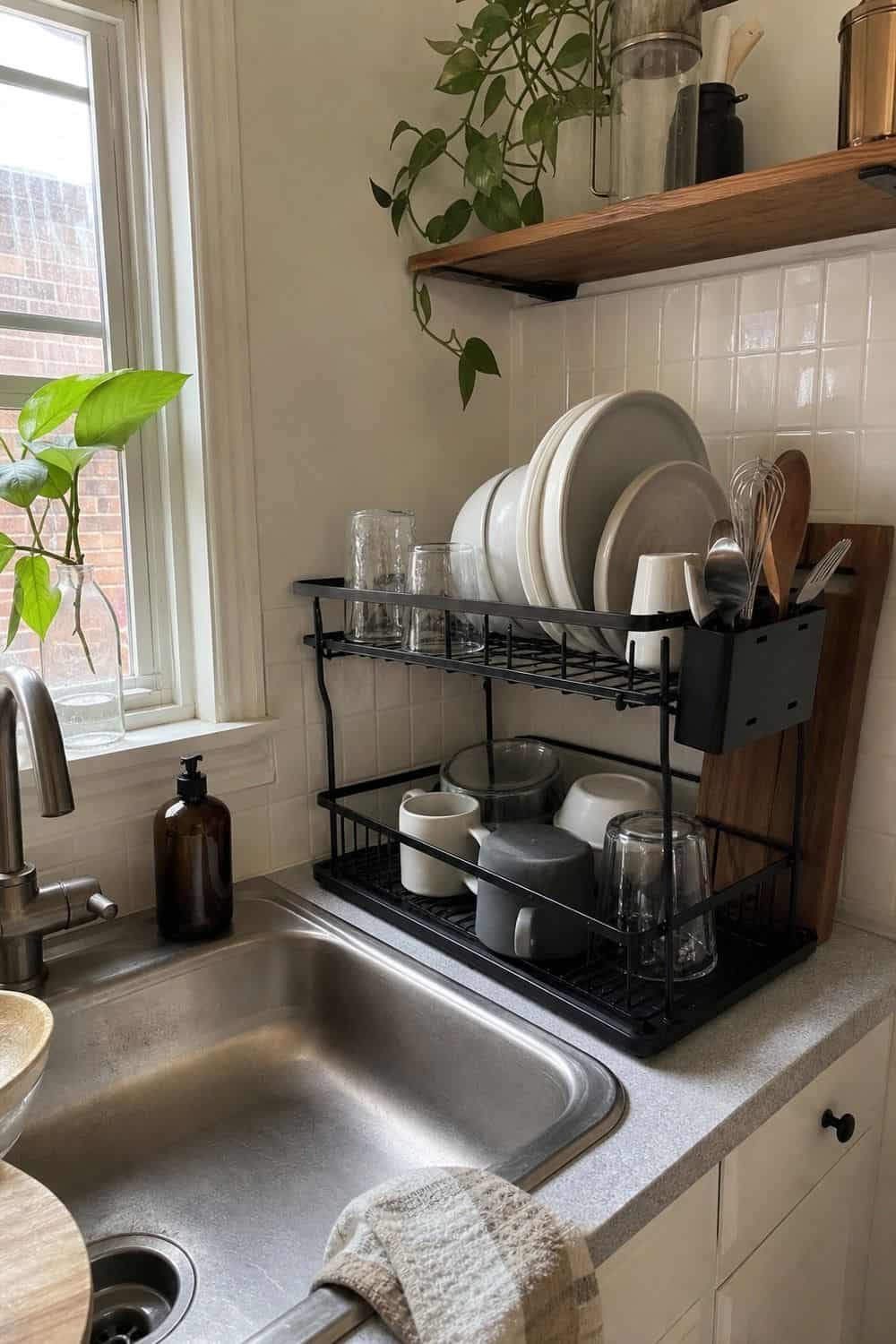 25 Best IKEA Kitchen Decor Finds ikea kitchen decor finds h3 20