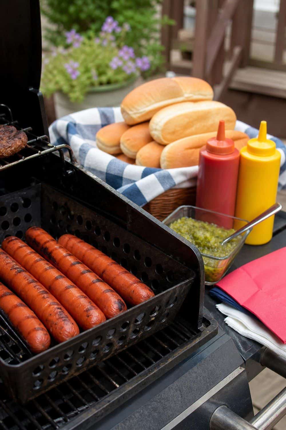 25 Memorial Day BBQ Hosting Ideas for a Smarter Grill Day memorial day bbq hosting ideas section 09