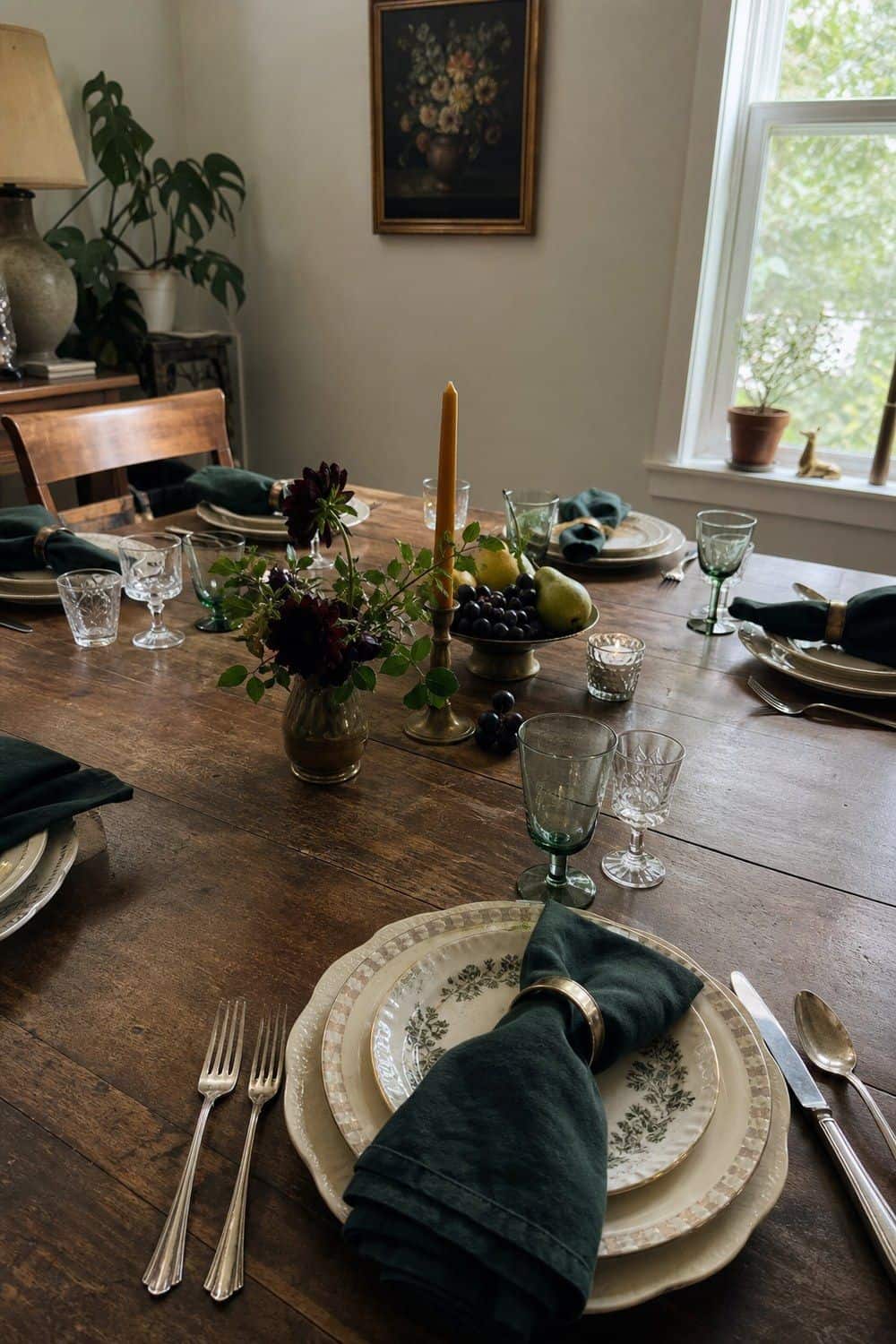 25 Neo Deco Dinner Party Ideas for Easy Hosting neo deco dinner party ideas section 02 two jewel tones with one grounding neutral
