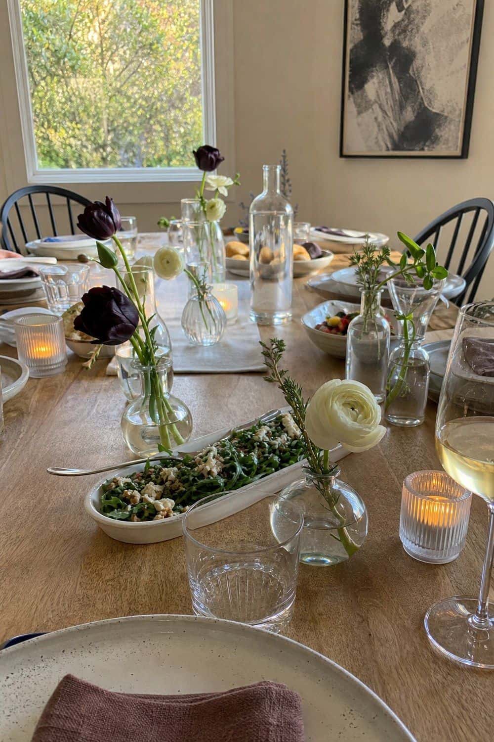 25 Neo Deco Dinner Party Ideas for Easy Hosting neo deco dinner party ideas section 18 bud vases that leave sightlines open