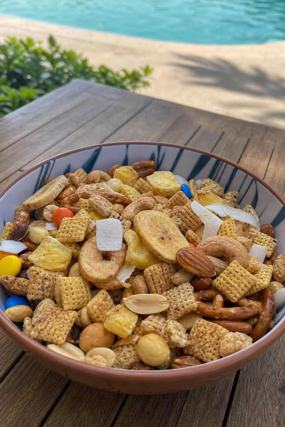 25 Pool Party Snack Ideas for Easy Summer Grazing pool party snack ideas section 10