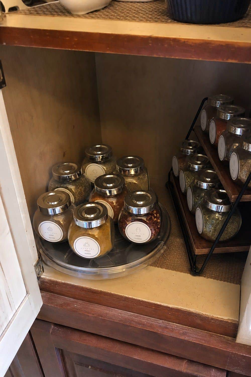 spice jars and labels section 03 round spice jars for turntables and racks