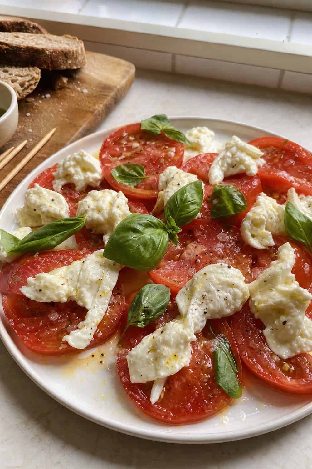 20 Summer Snack Plate Ideas for Hot Weather 4. Tomato Mozzarella Basil Plate summer snack plate