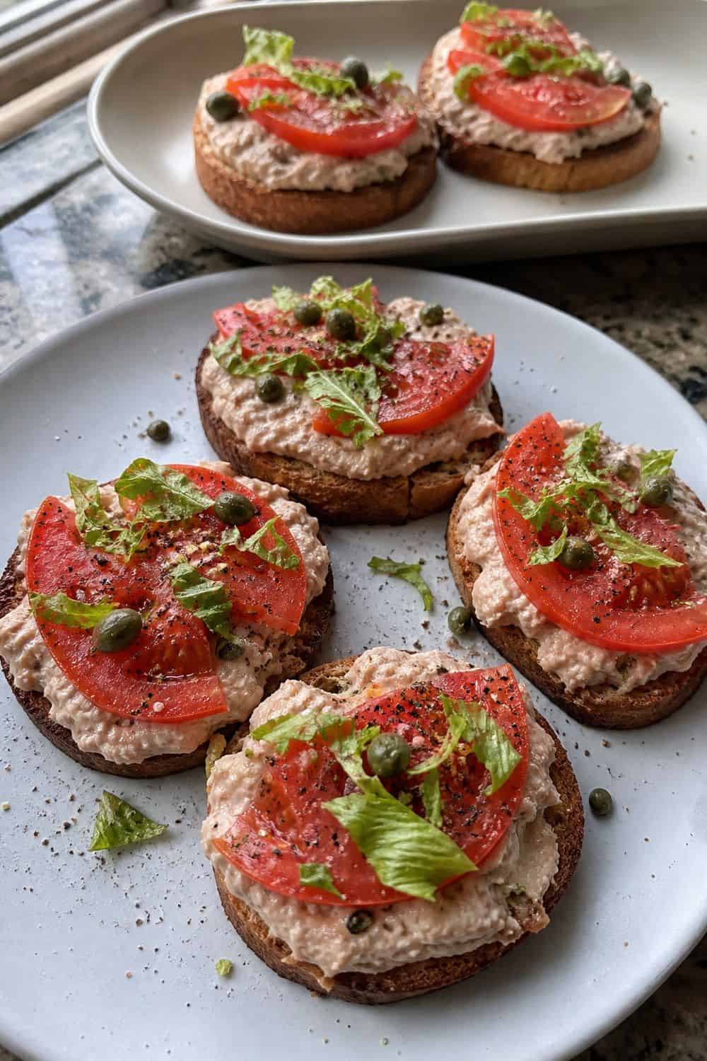 25 Tomato Dinner Party Ideas for Peak Summer Flavor tomato dinner party ideas section 11 make tomato tonnato toasts