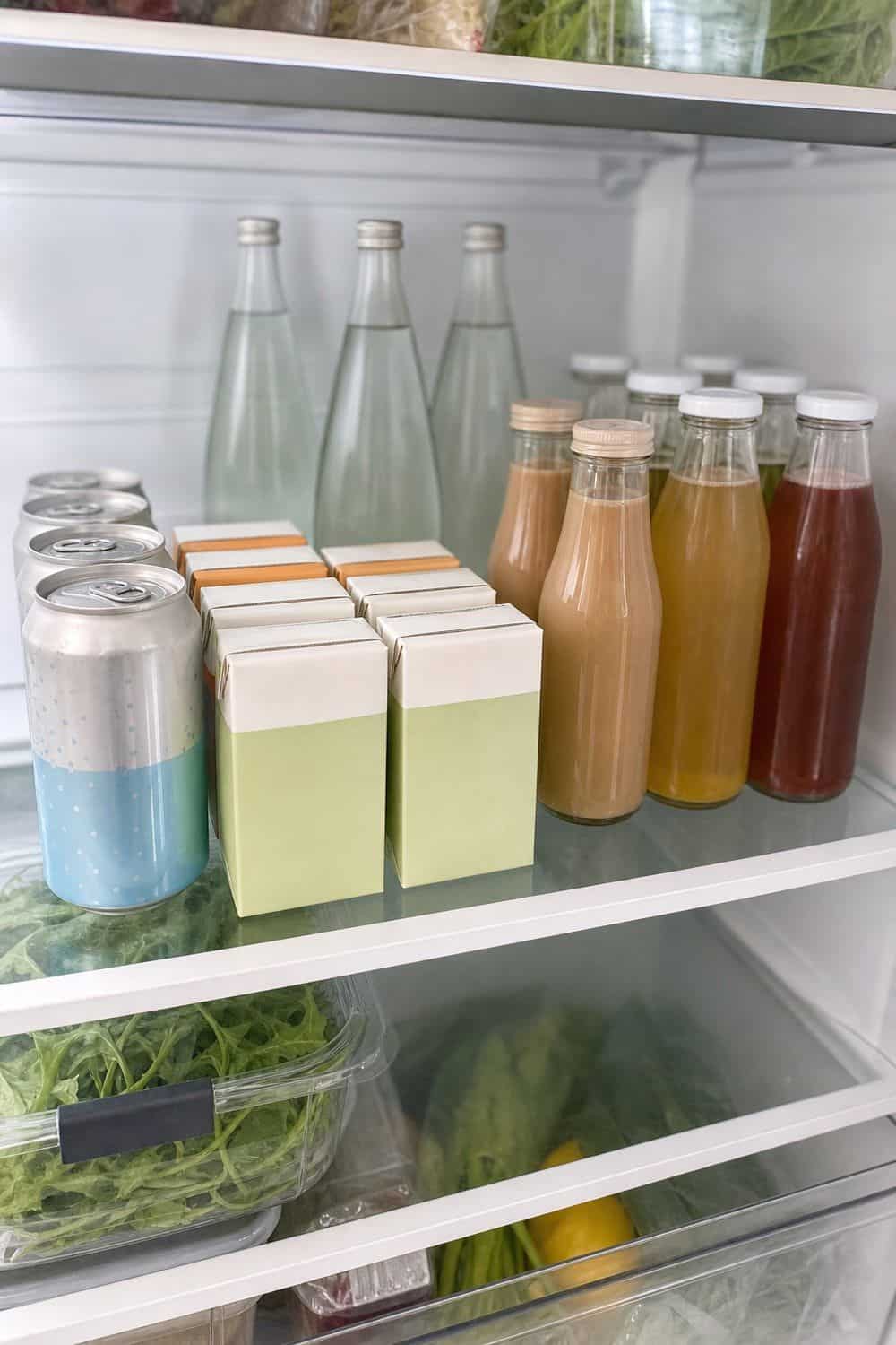 20 Aesthetic Fridge Ideas for a Cleaner, Prettier Fridge aesthetic fridge ideas 04