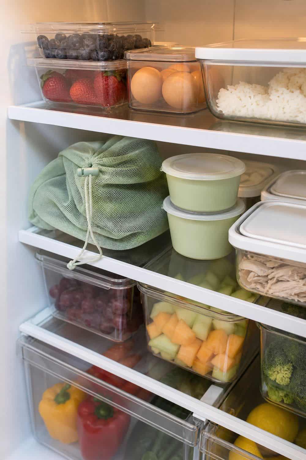 20 Aesthetic Fridge Ideas for a Cleaner, Prettier Fridge aesthetic fridge ideas 18