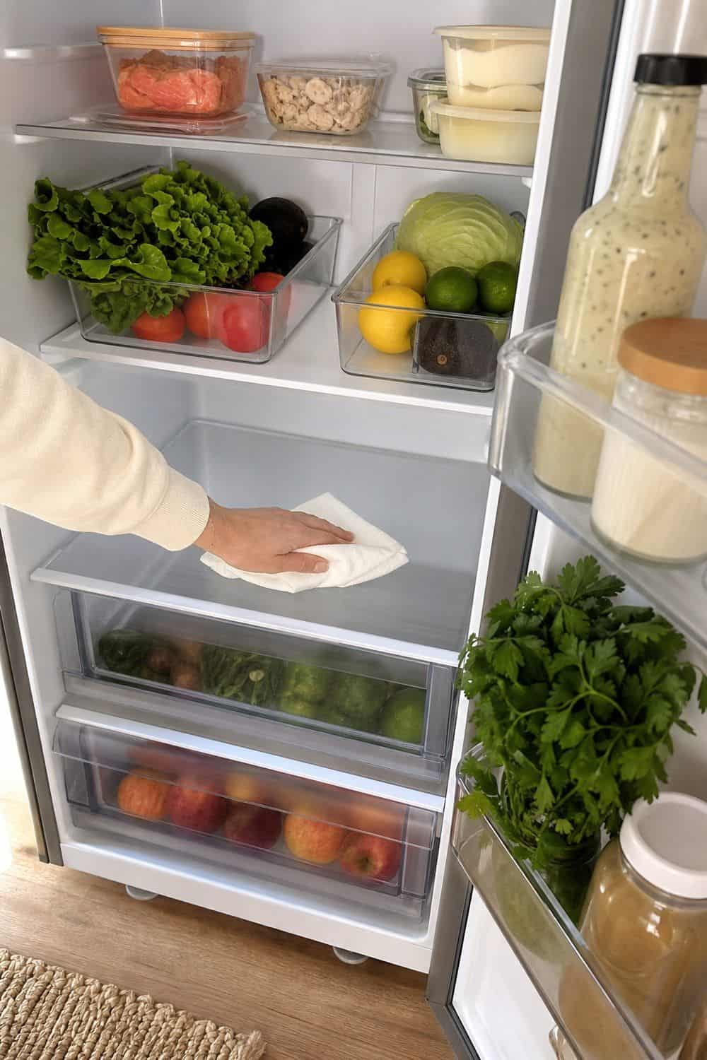 20 Aesthetic Fridge Ideas for a Cleaner, Prettier Fridge aesthetic fridge ideas 20