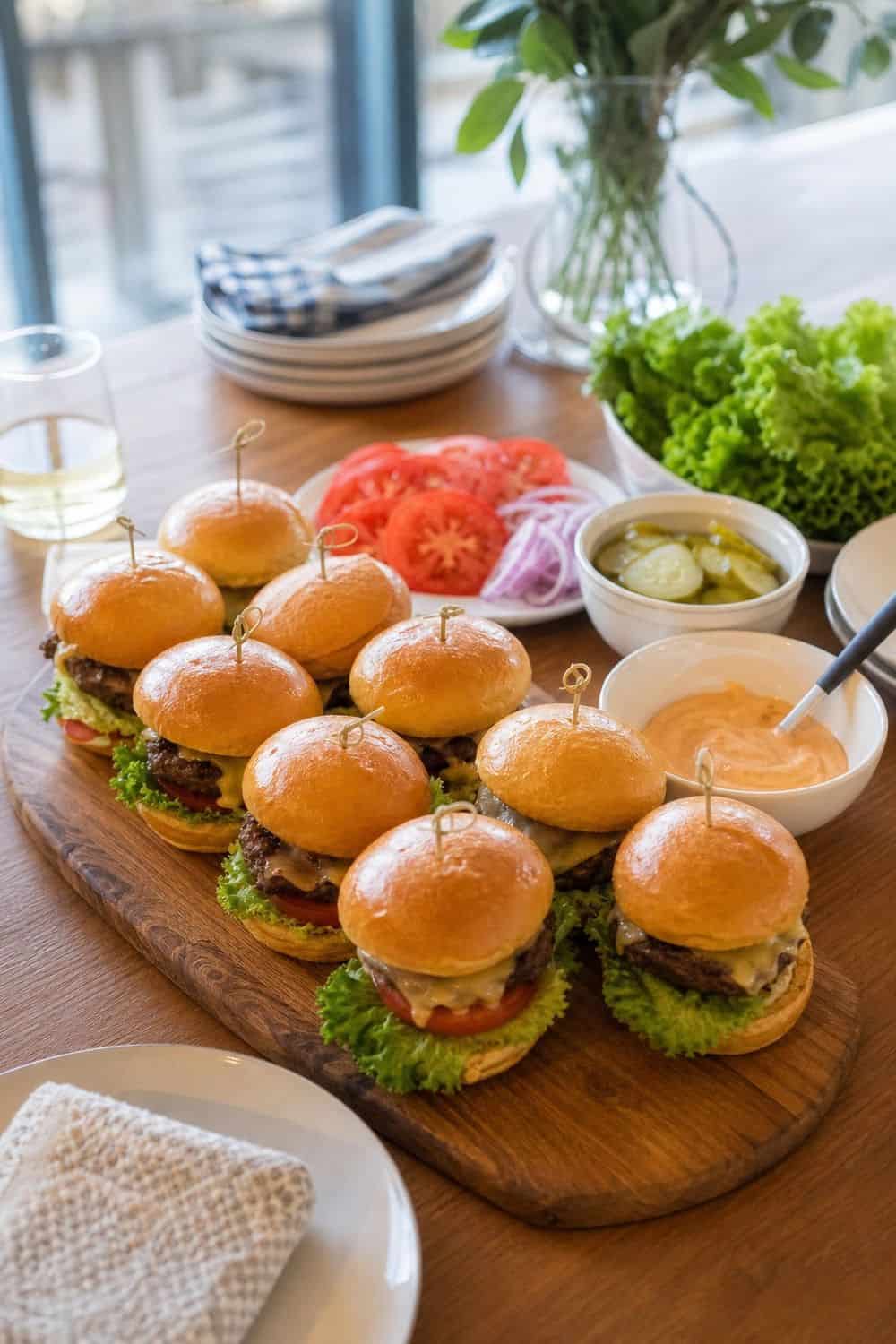 25 Casual Dinner Party Menu Ideas for Easy Hosting 15. Burger or Slider Board for casual dinner party menu ideas