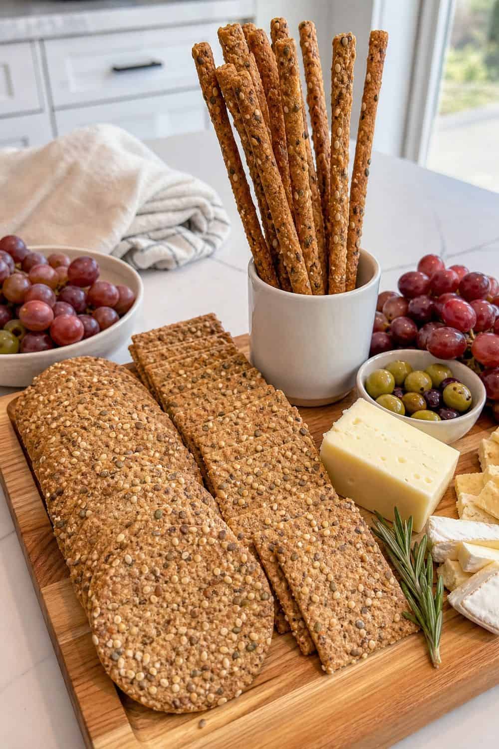 25 Christmas Appetizer Board Ideas for Easy Hosting 25 Christmas Appetizer Board Ideas for Easy Hosting: 8. Use Whole-Grain Crackers and Breadsticks