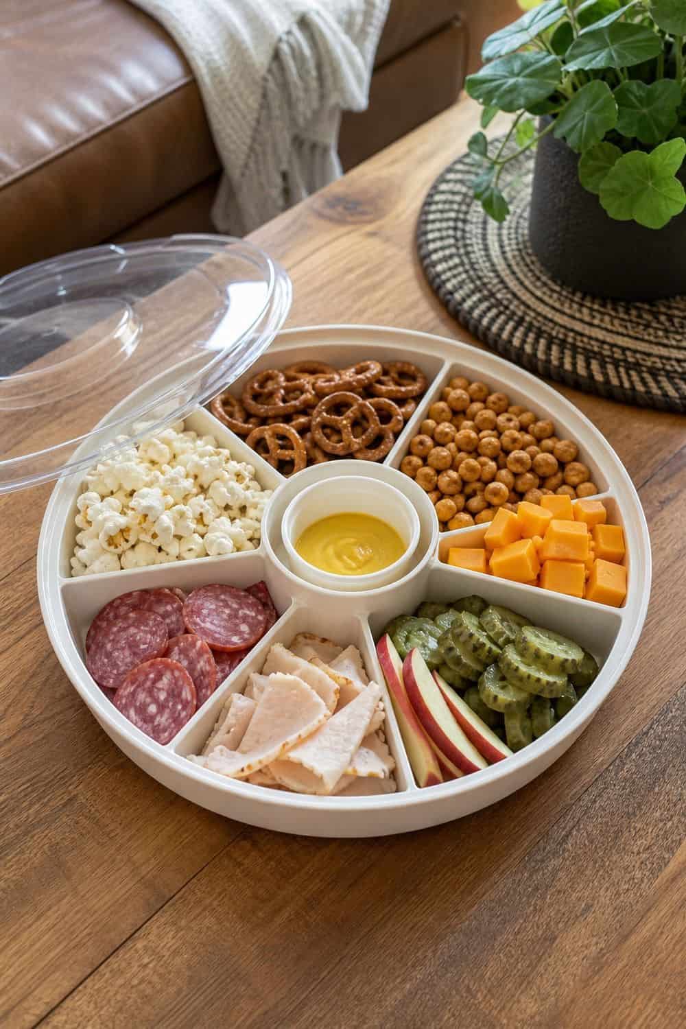20 Cozy Fall Food Board Ideas for Cozy Food Moments cozy fall food board h3 10 section photo