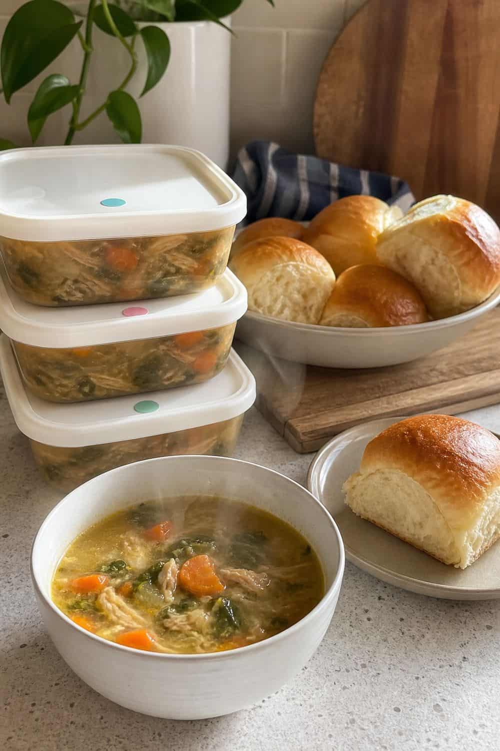15 Cozy Soup Night Ideas for Cozy Food Moments cozy soup night ideas 14 freezer soup and warm roll night