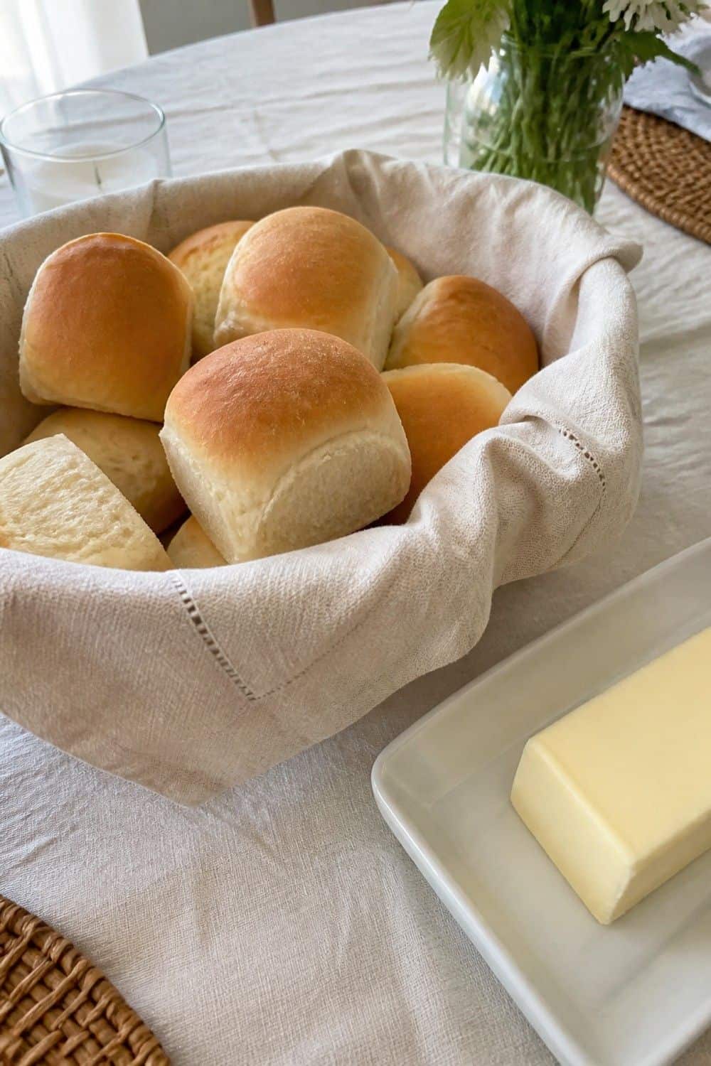 25 Easter Lunch Hosting Ideas for a Relaxed Family Meal easter lunch hosting ideas section 06