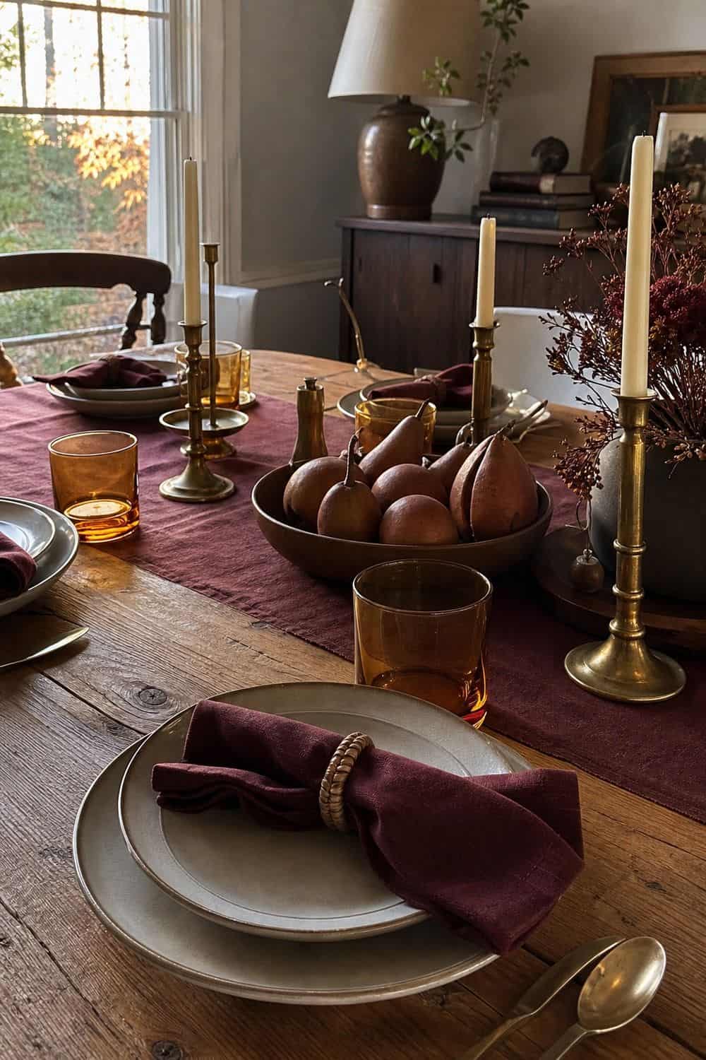 Fall dinner party idea showing give the dinner a clear autumn mood in a clean, cozy hosting setup.