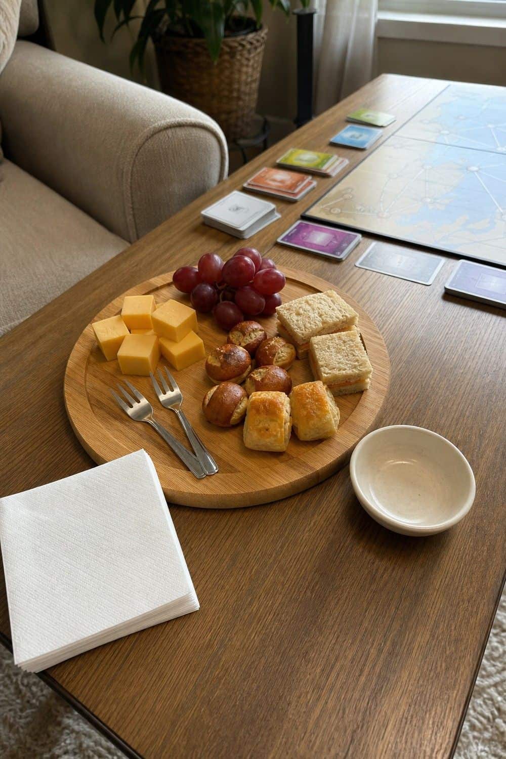 20 Game Night Snack Board Ideas for Low-Mess Hosting game night snack board section 03