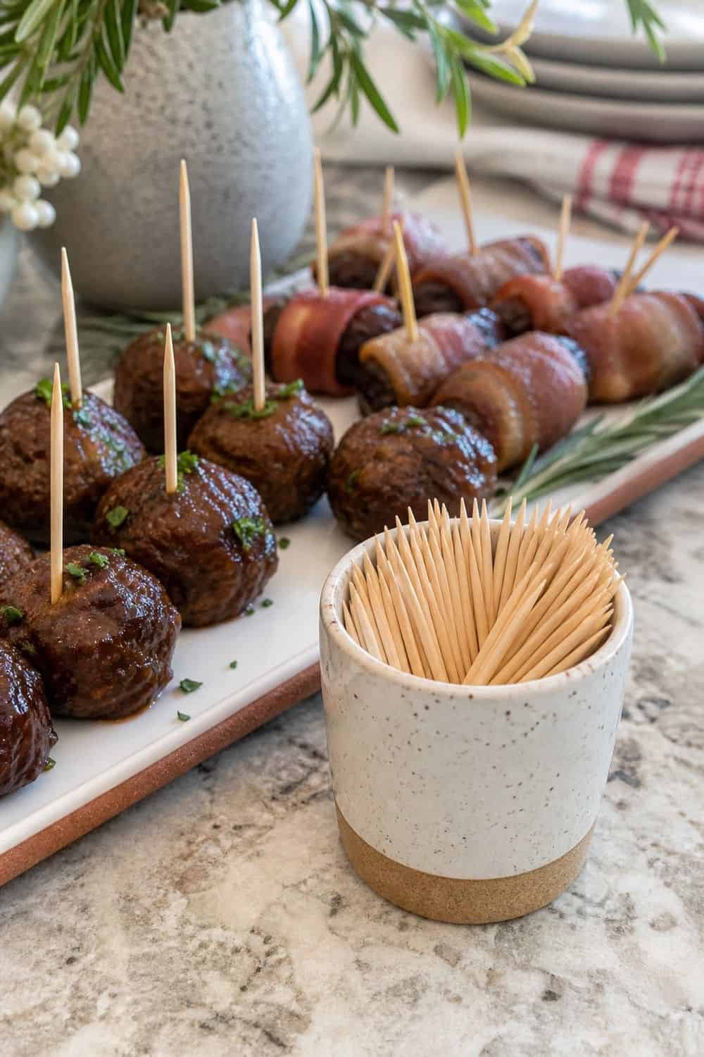 25 Holiday Cocktail Buffet Hosting Ideas for Easy Hosting holiday cocktail buffet hosting ideas section 17