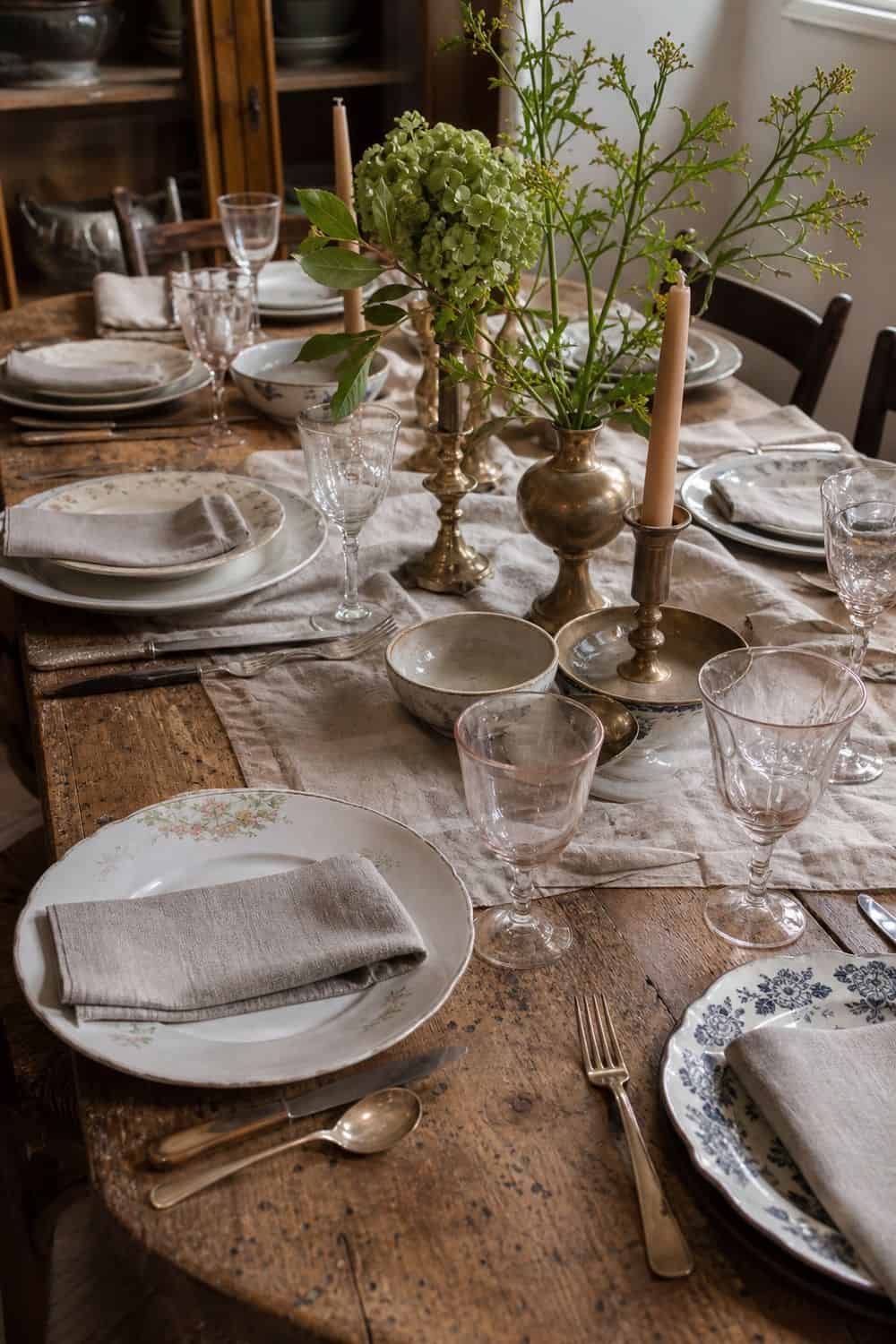 25 Old-World Dinner Party Ideas for Easy Hosting old world dinner party ideas 23 let the table look collected not perfect